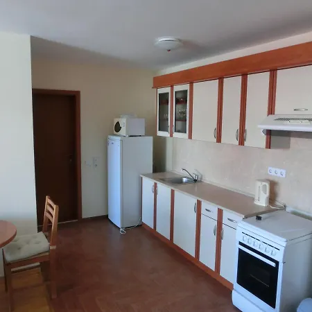 Sea View Apartment, Panorama, Pools And Beach, Apartment Sweti Wlas